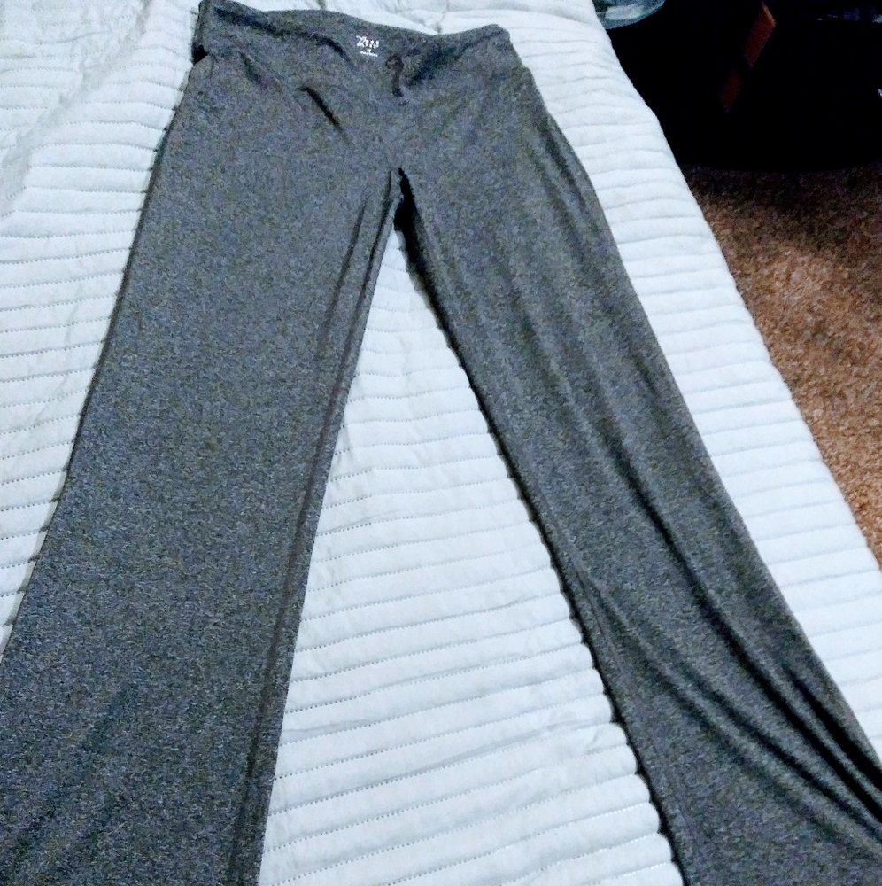 Mid waist yoga pants